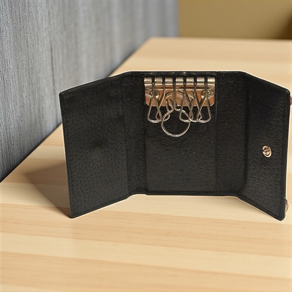Vintage Gucci GG Monogram Key Holder – Black Leather & Canvas - Picture 3 of 9